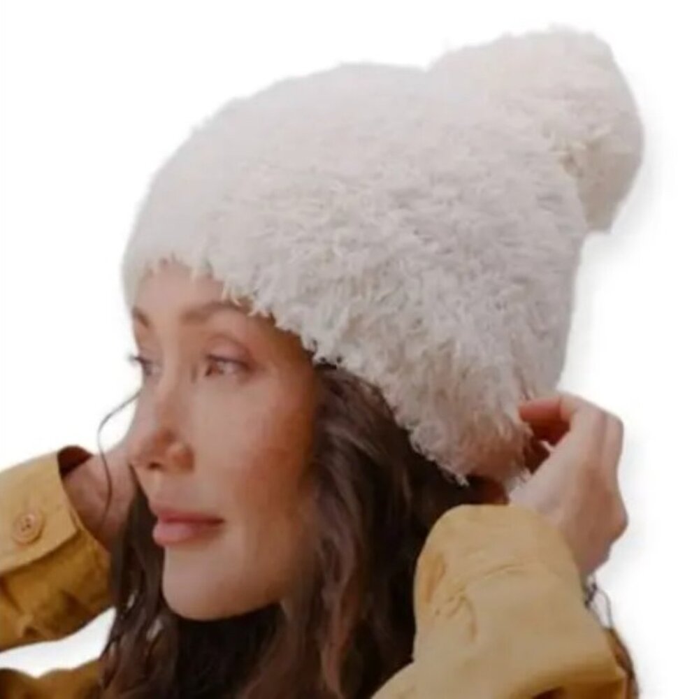 LEMON Cream “Snow Drift”‎ Pom Pom Beanie (SUPER-SOFT & PRETTY)